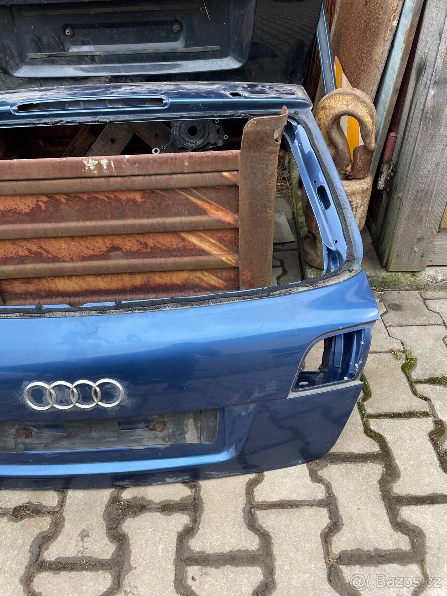 Audi A3 8P zadní dveře - 6