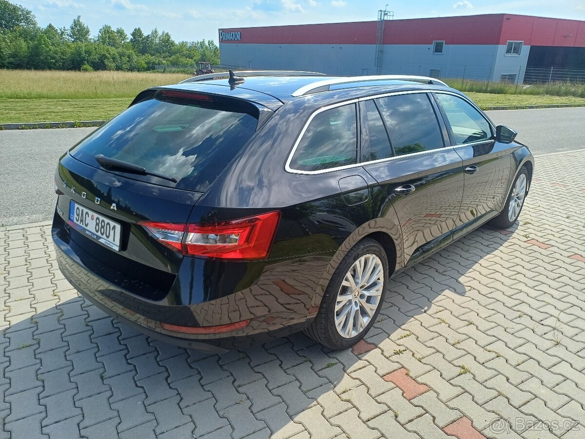 Škoda Superb Combi 2.0 tdi - 6