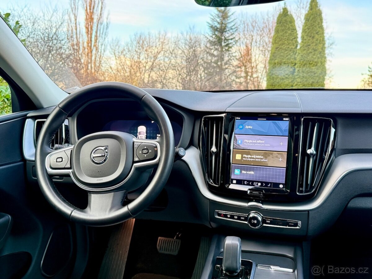 Volvo XC60 T6 257kW Inscription 4x4 NYNÍ PO SERVISE ČR 2022 - 6