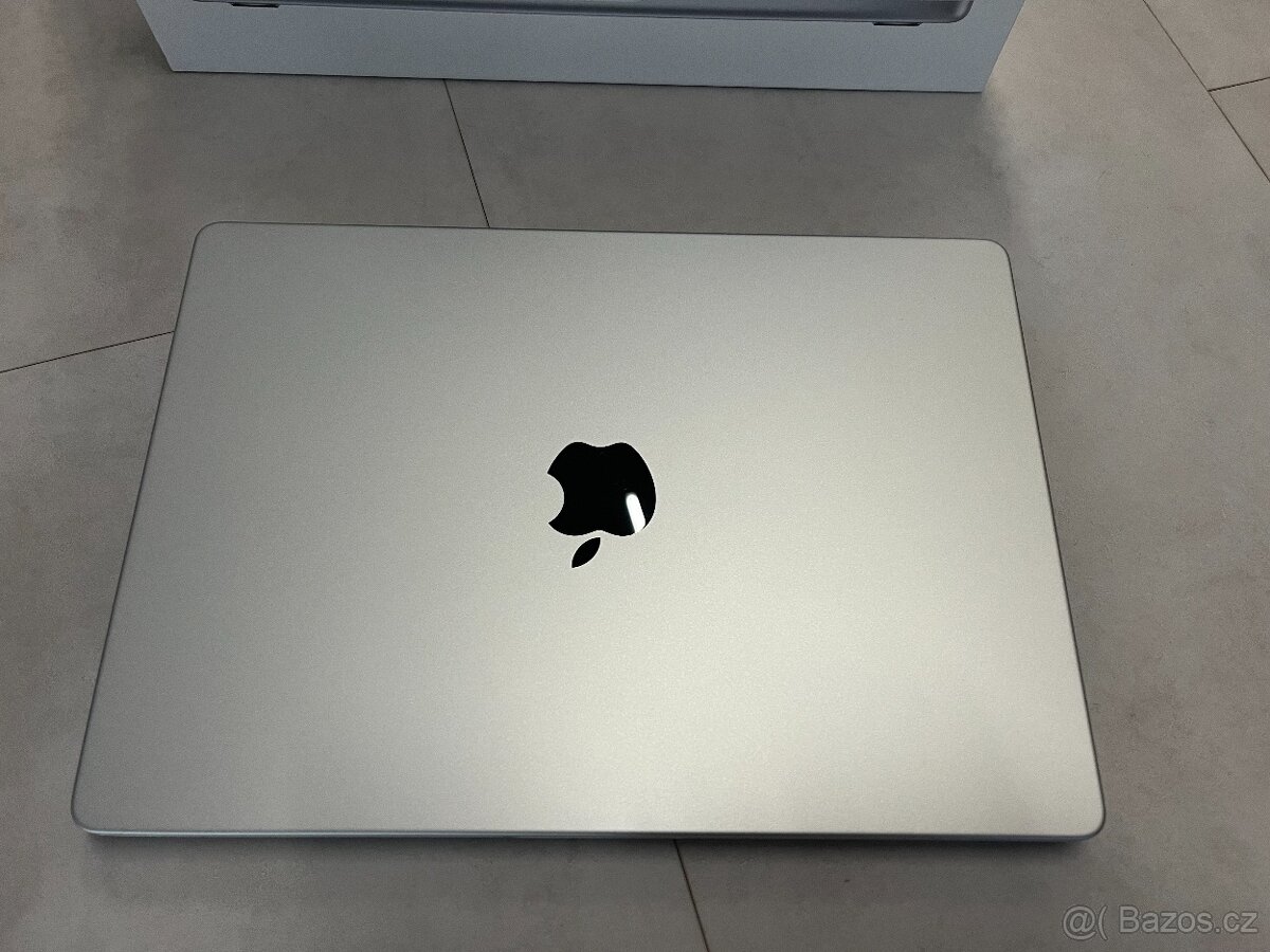 MacBook Pro 14" - M1 Pro/16 GB RAM / 512 GB - 6