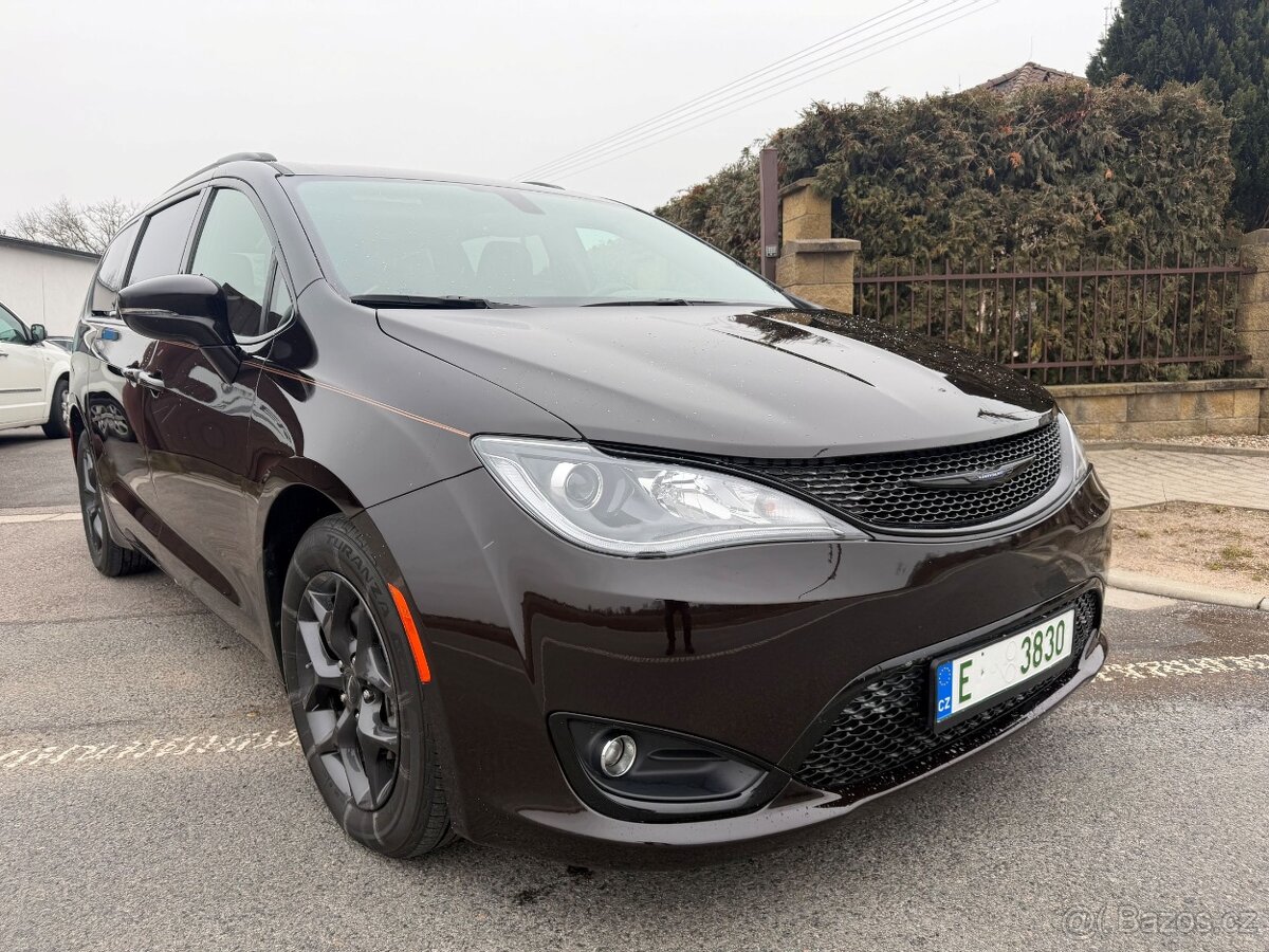 Chrysler Pacifica 3,6 V6 Stown 2x DVD S-type 2018 DPH - 6