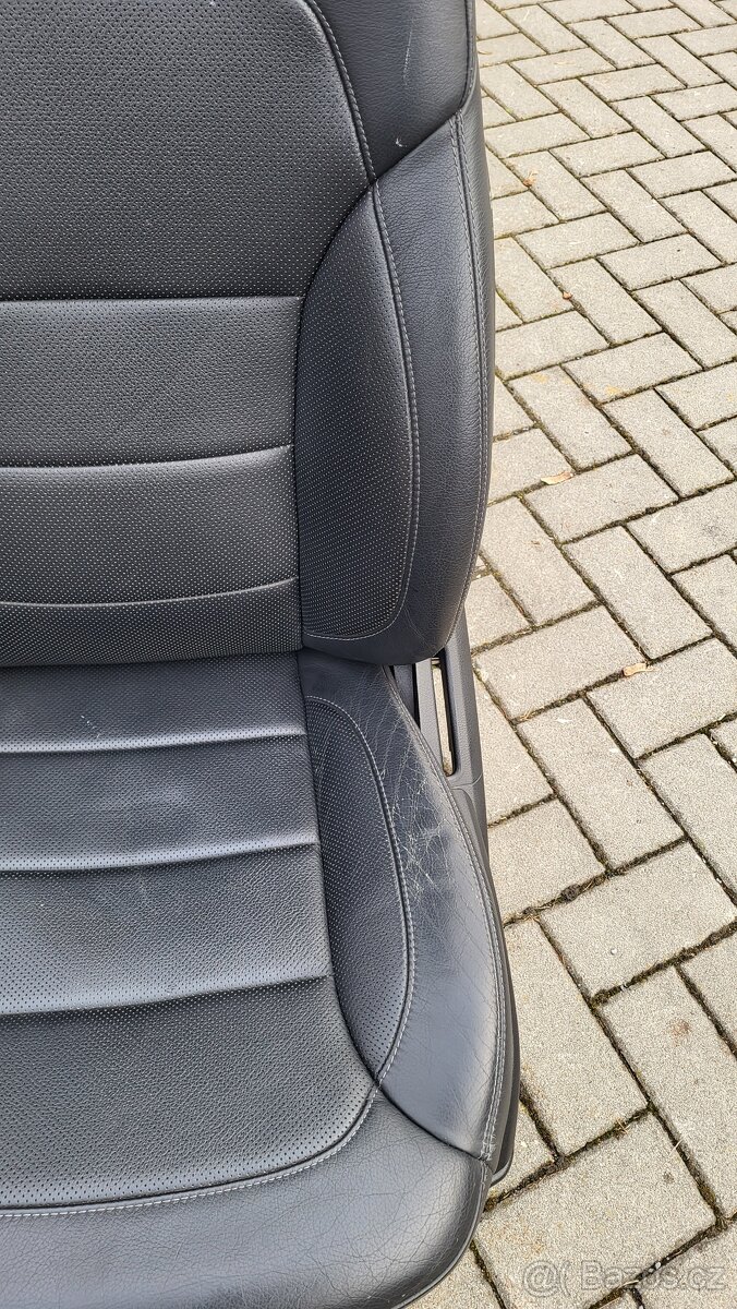 Mercedes GLE sedacky - 6
