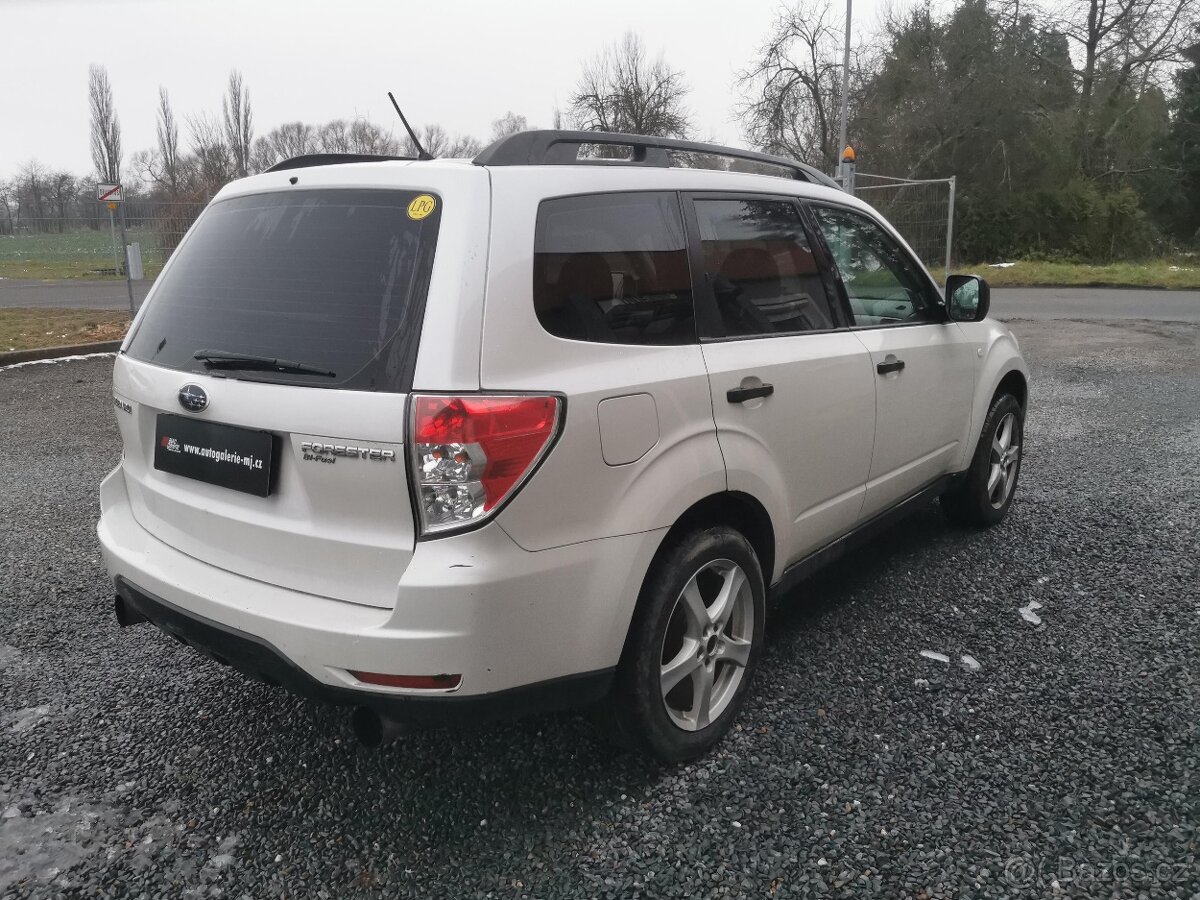 Subaru Forester 2.0 i + LPG Bi-Fuel - 6