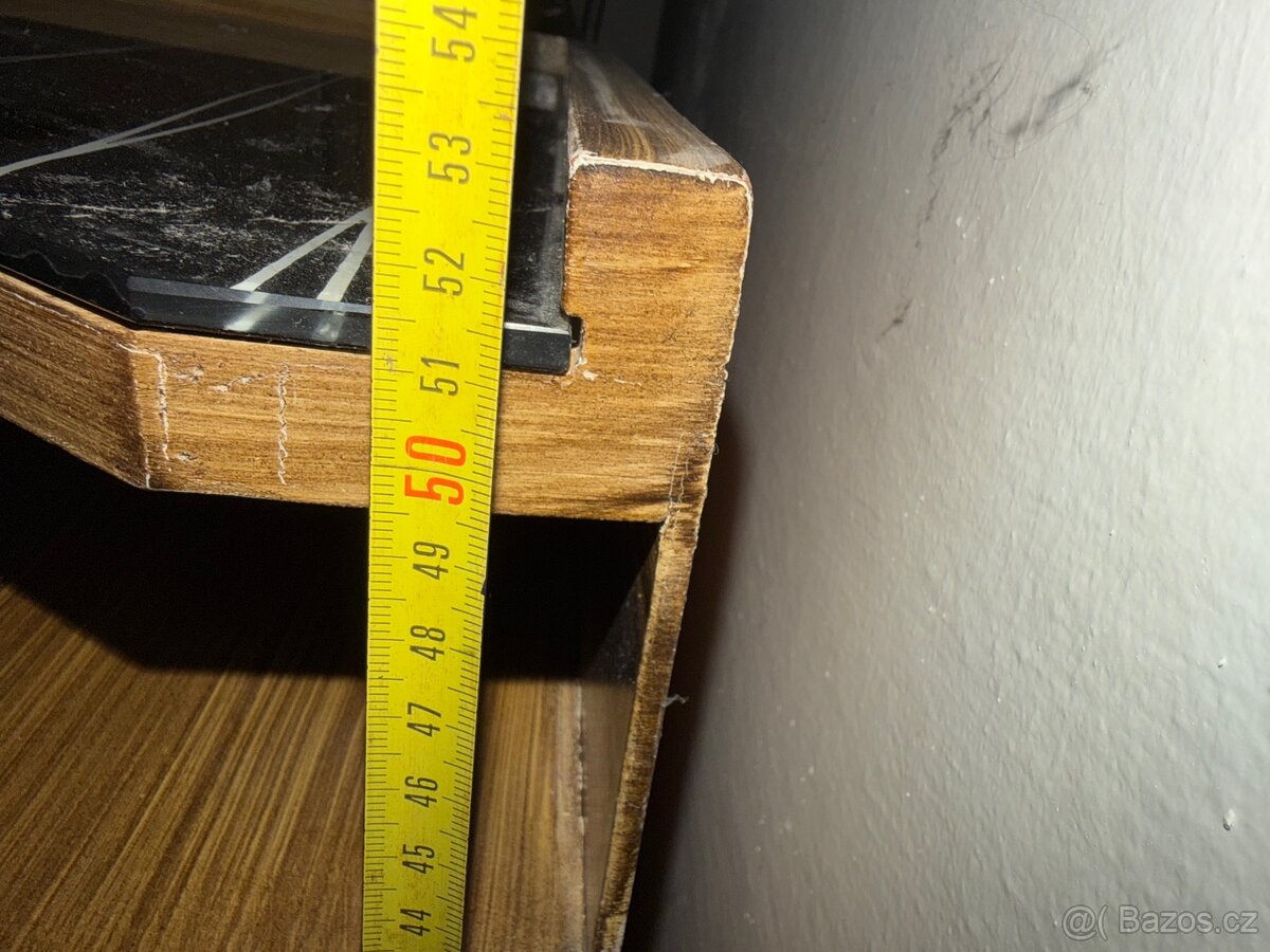 Staré noční stolky a zrcadlo - 6