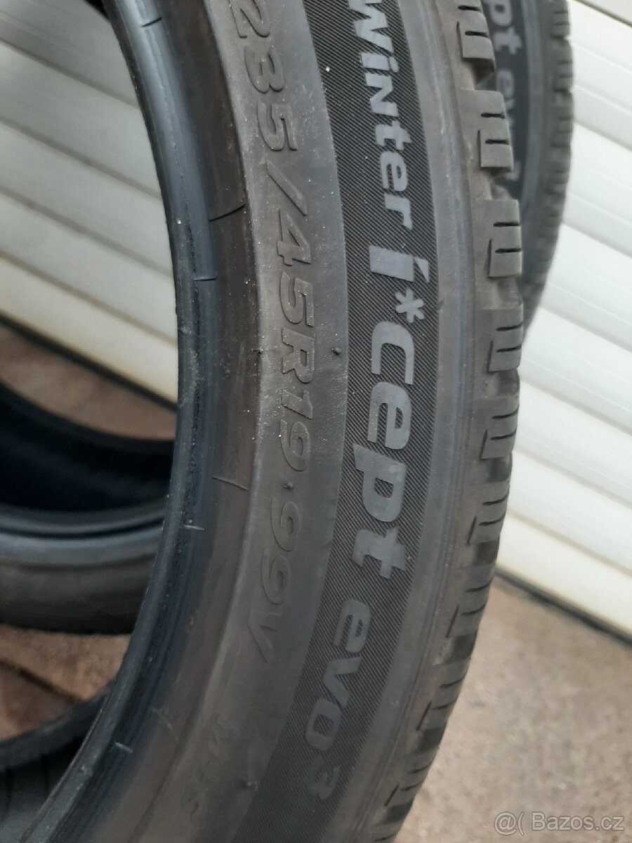 Zimní pneu 235/45r19 - 6