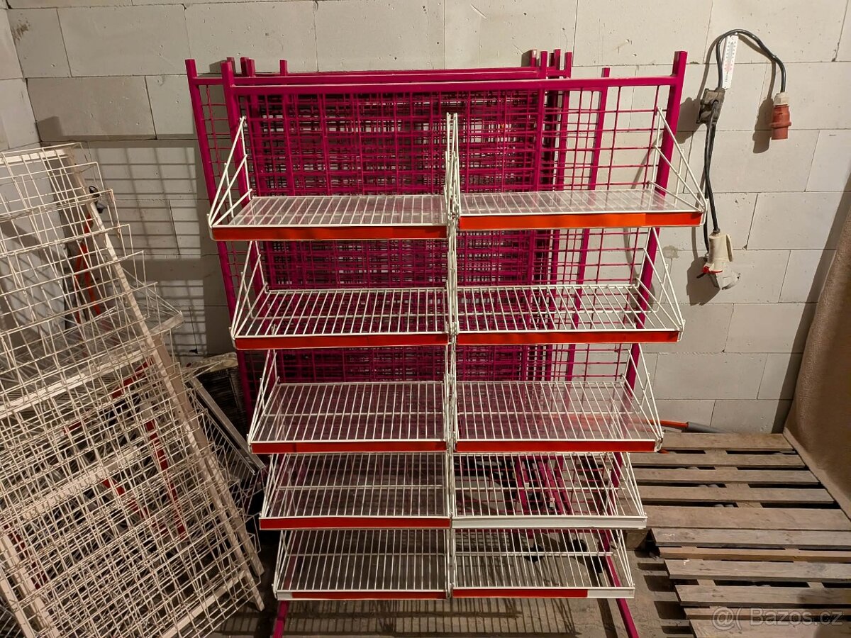 Kovový regál s košíky - 6
