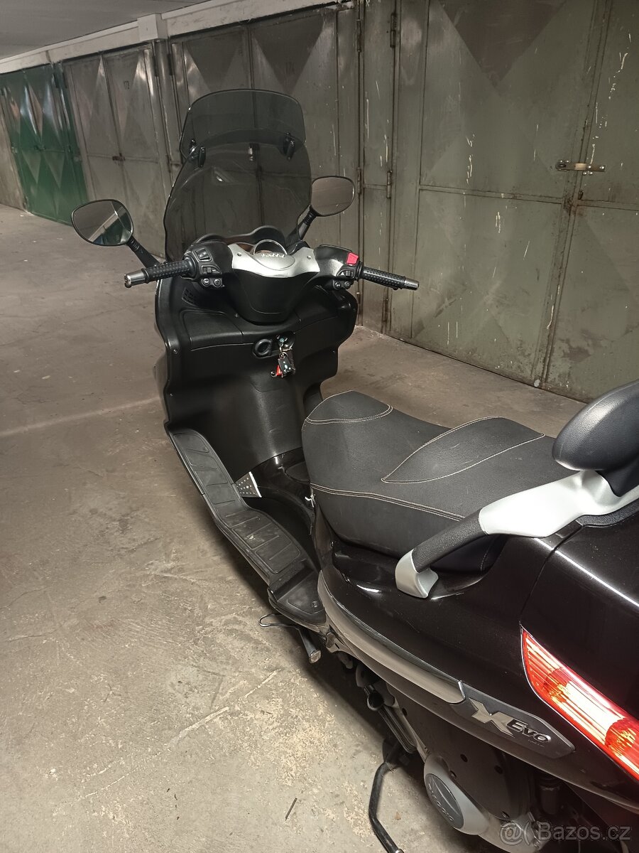 Piaggio x Evo 125 - 6