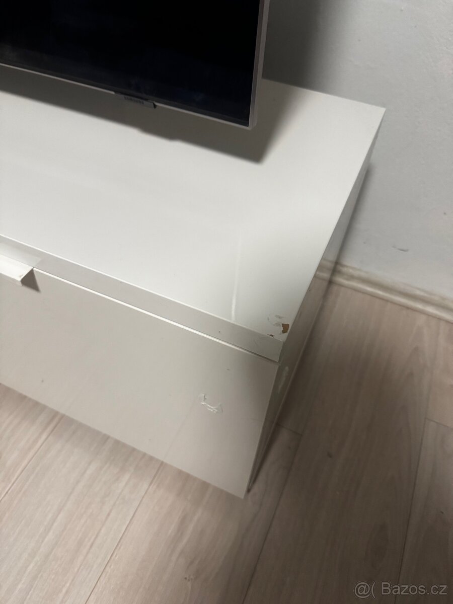 Tv stolek - ikea - 6
