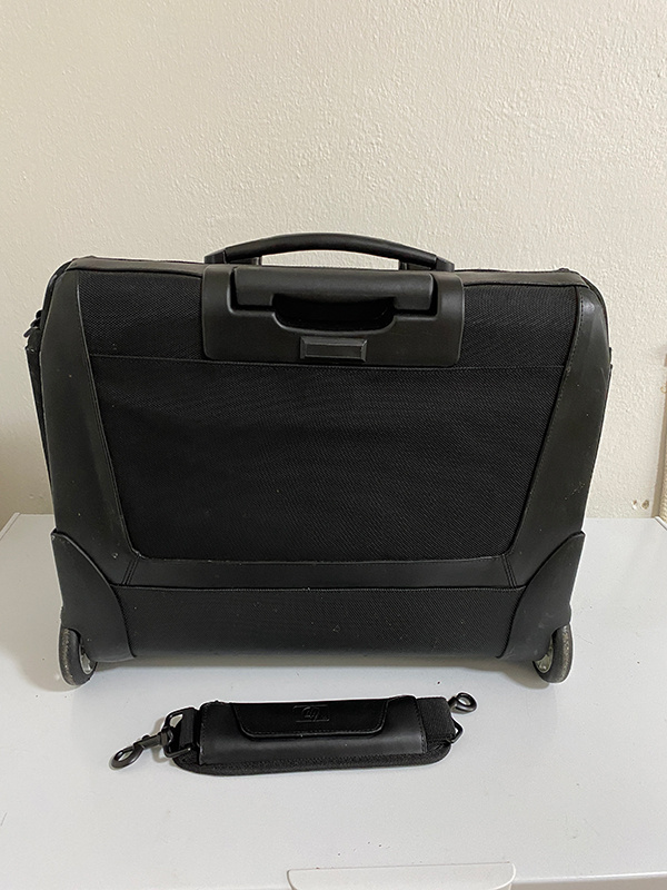 Kufr na notebook HP Deluxe Roller Case 17" - 6