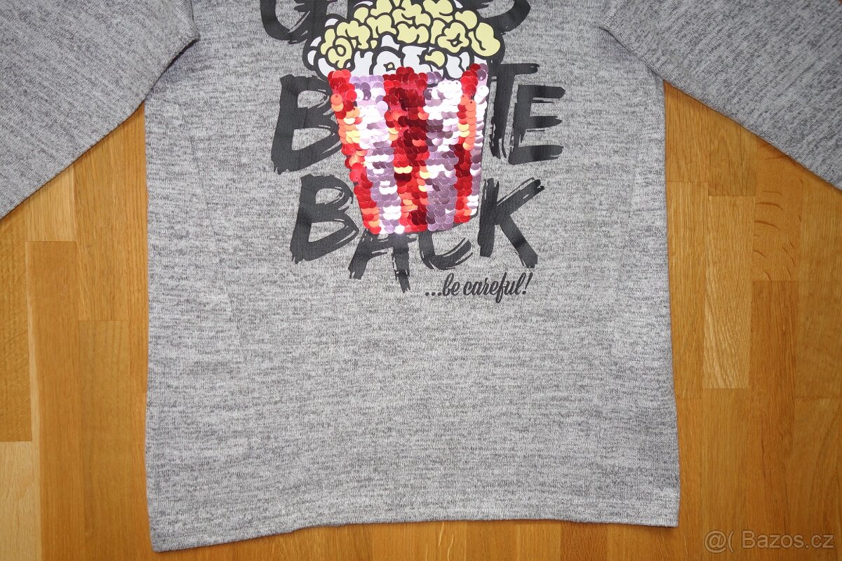 Dívčí šedá mikina s kapucí a flitry vel.146/152 - 6