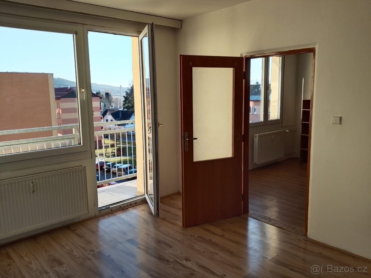 1+1 Volary, sídliště Míru - Šumava poblíž hranic s Německem - 6