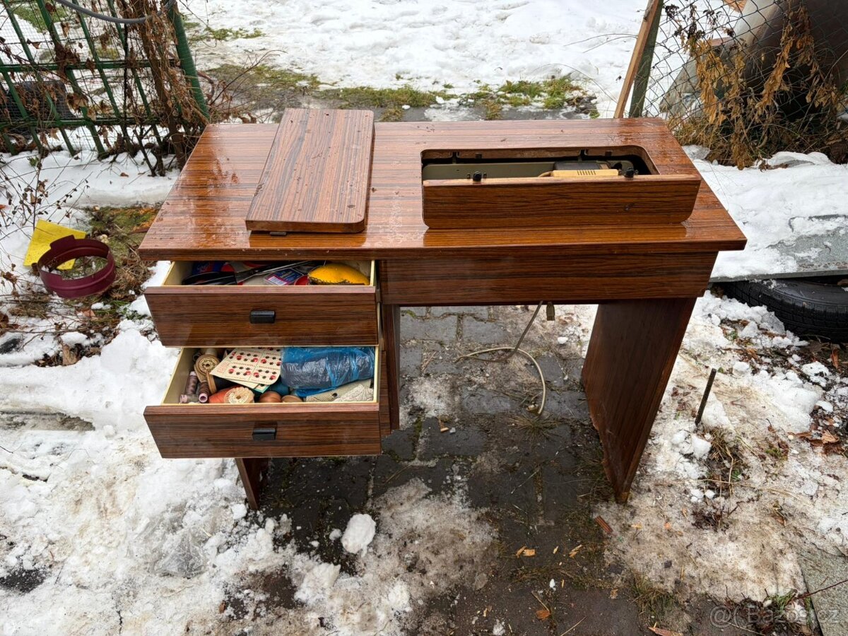 Šicí stroj Veritas - 6