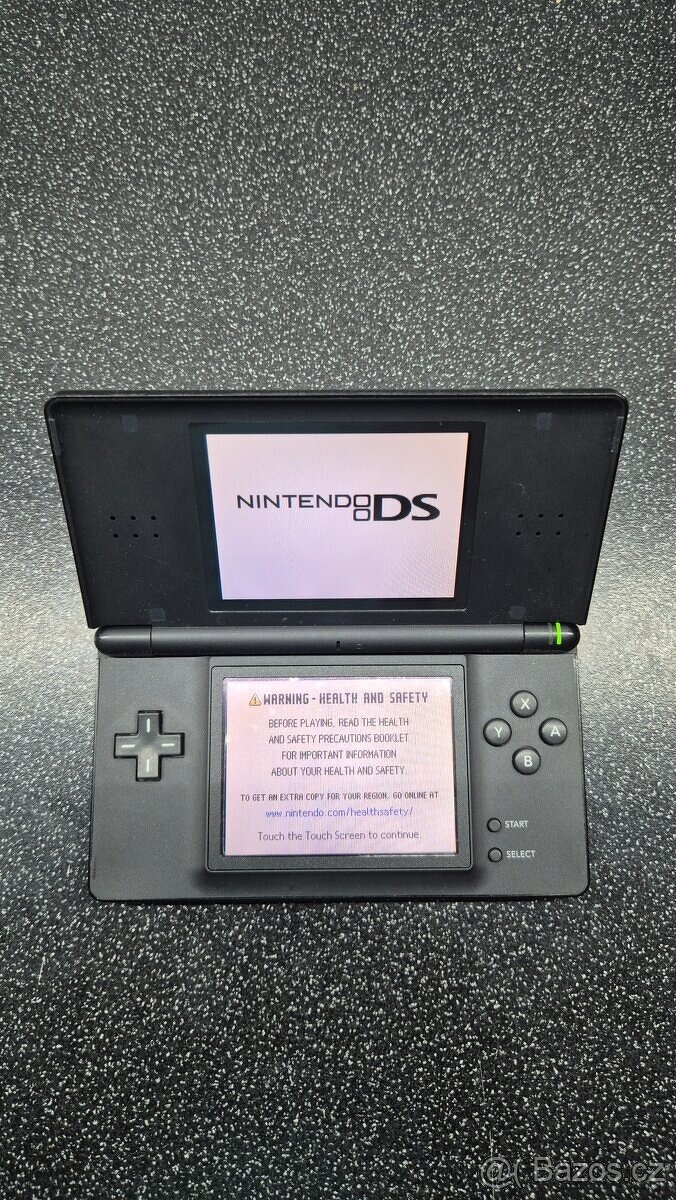Nintendo DS Lite + M3 DS Simply - 6
