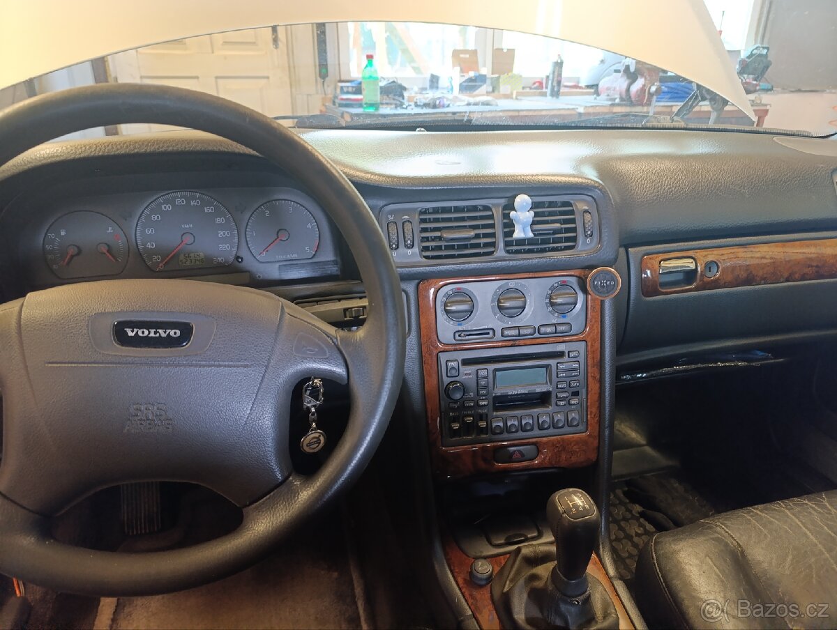Volvo V70 2,5tdi - 6
