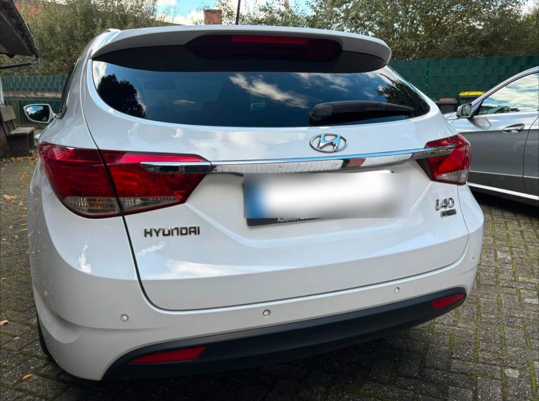 Hyundai I40 1.7 cw Bezklíčové zavírání, Xenon, Navigace, - 6