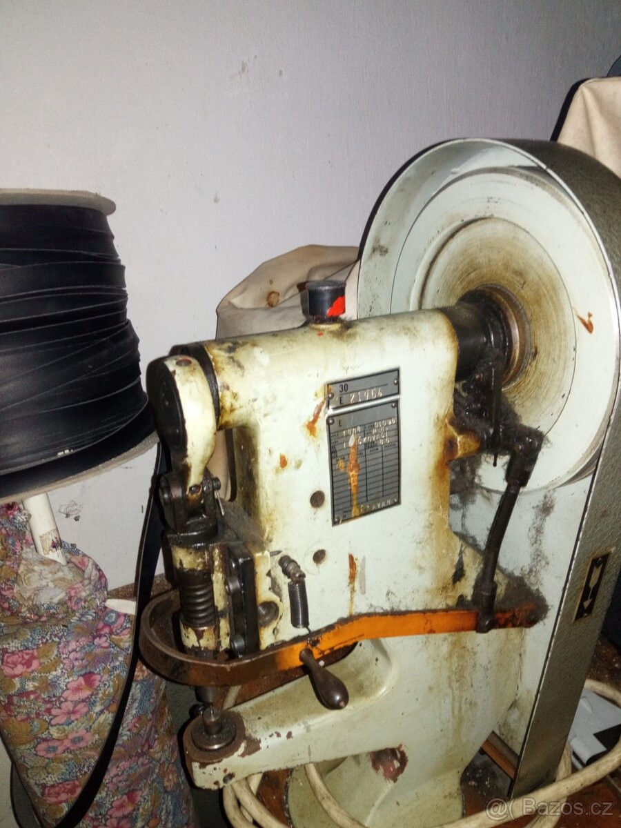 Prodám obuvnické stroje - 6