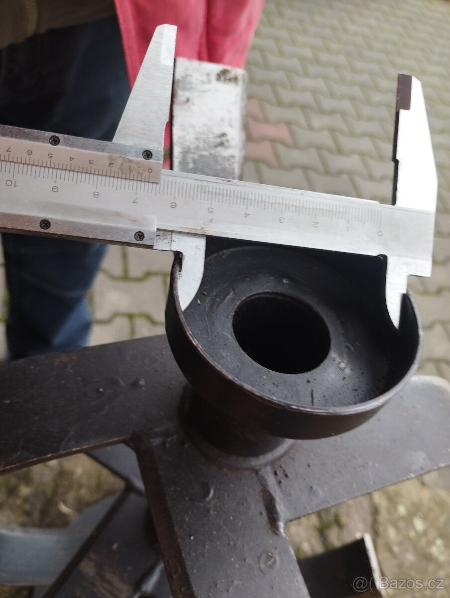 Rotavátor r na MF - 6