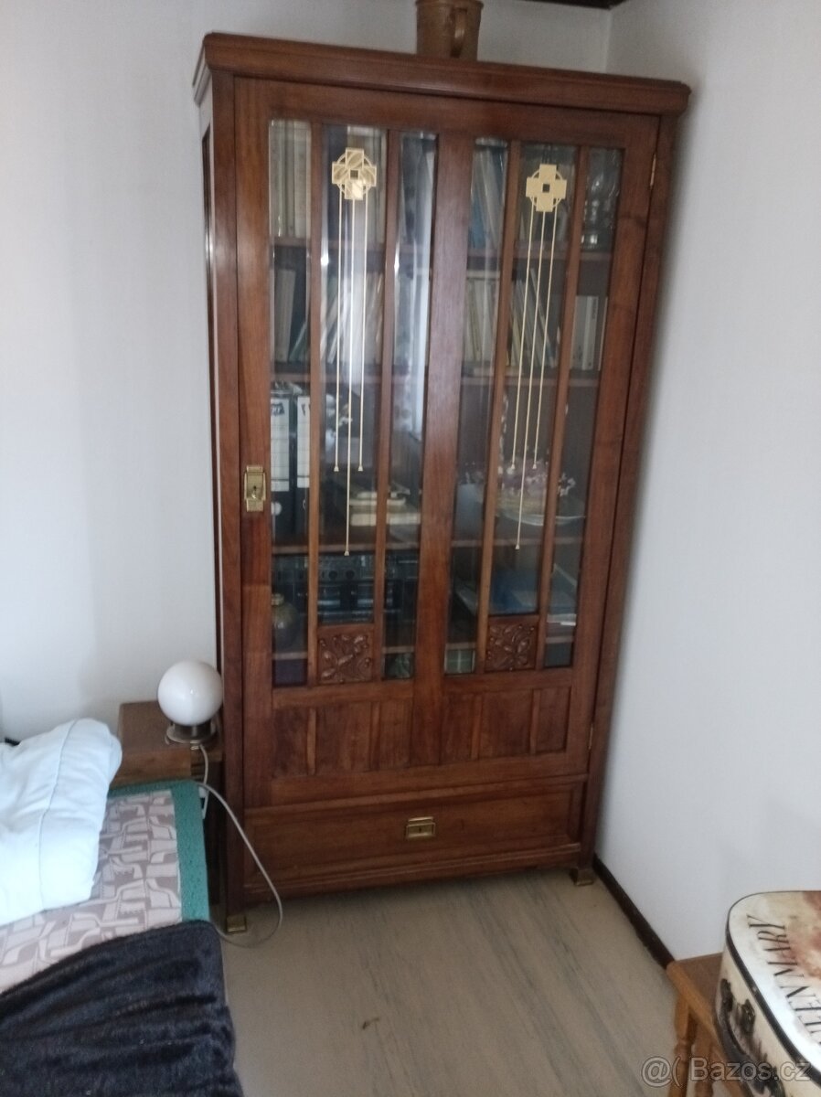 Starožitný nábytek 1900-1950 - 6