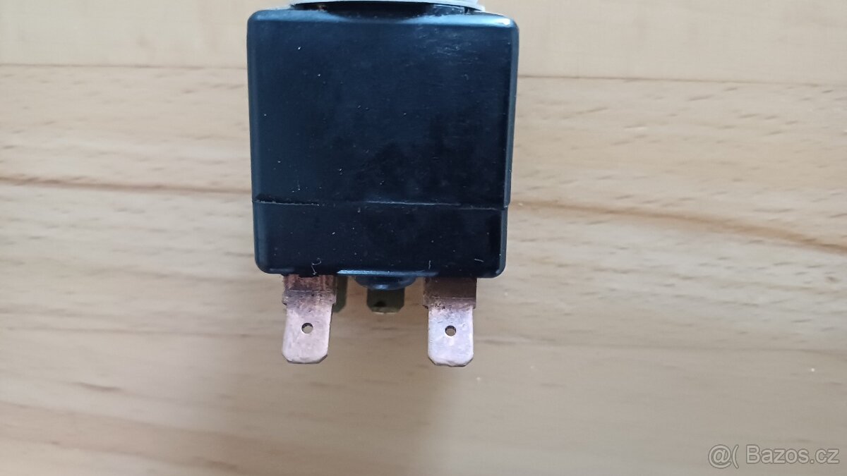 Přepínač na blinkry - 6
