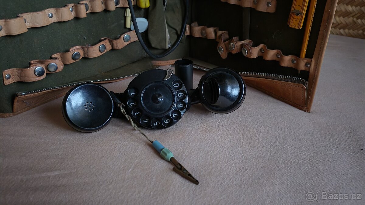 Zkoušečka telefonu, výbava technika - 6