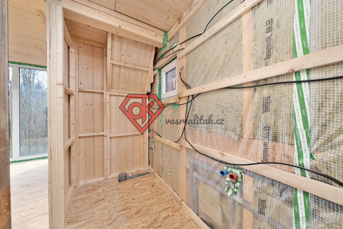 PRODEJ - chata s vlastním pozemkem v Horním Houžovci - 6