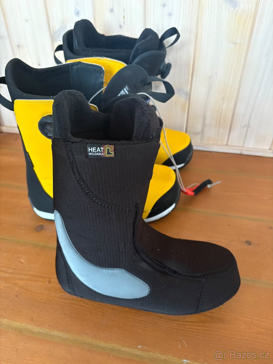 Burton Ruler Boa goldenrod UK 10,5 (EUR 44,5) PC 9 000 Kč - 6