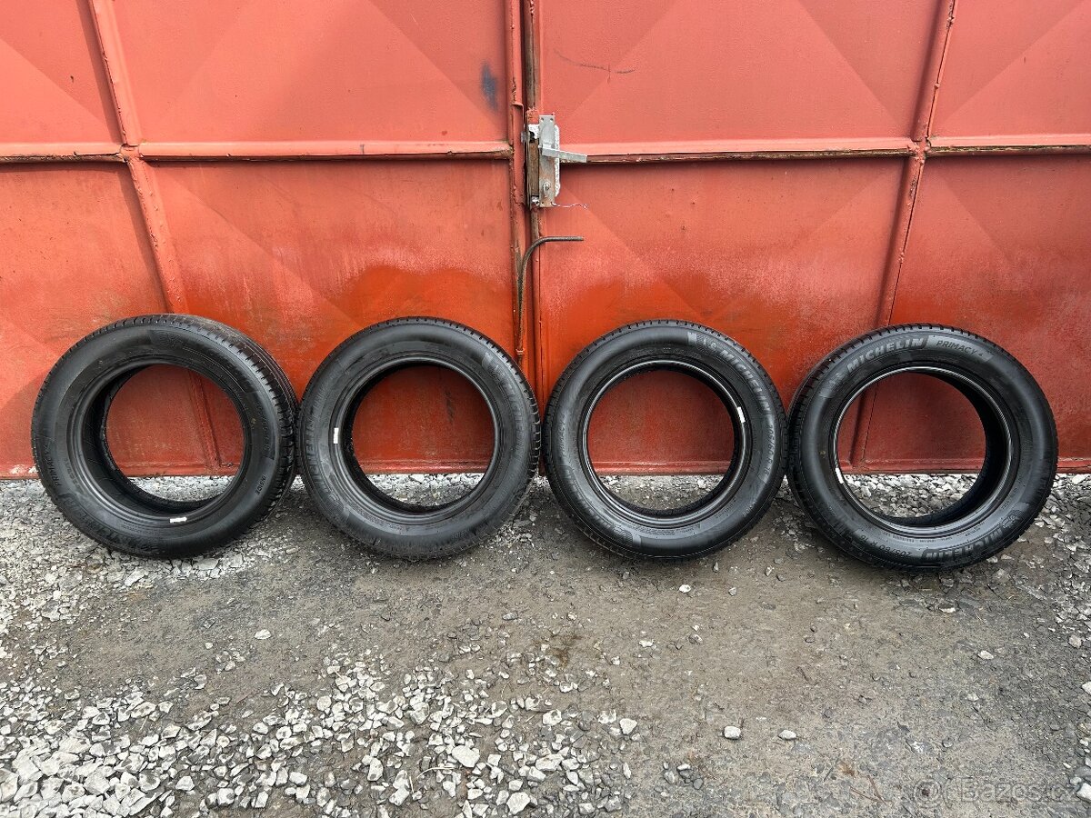 Prodám gumy 205/60/16 Michelin - 6