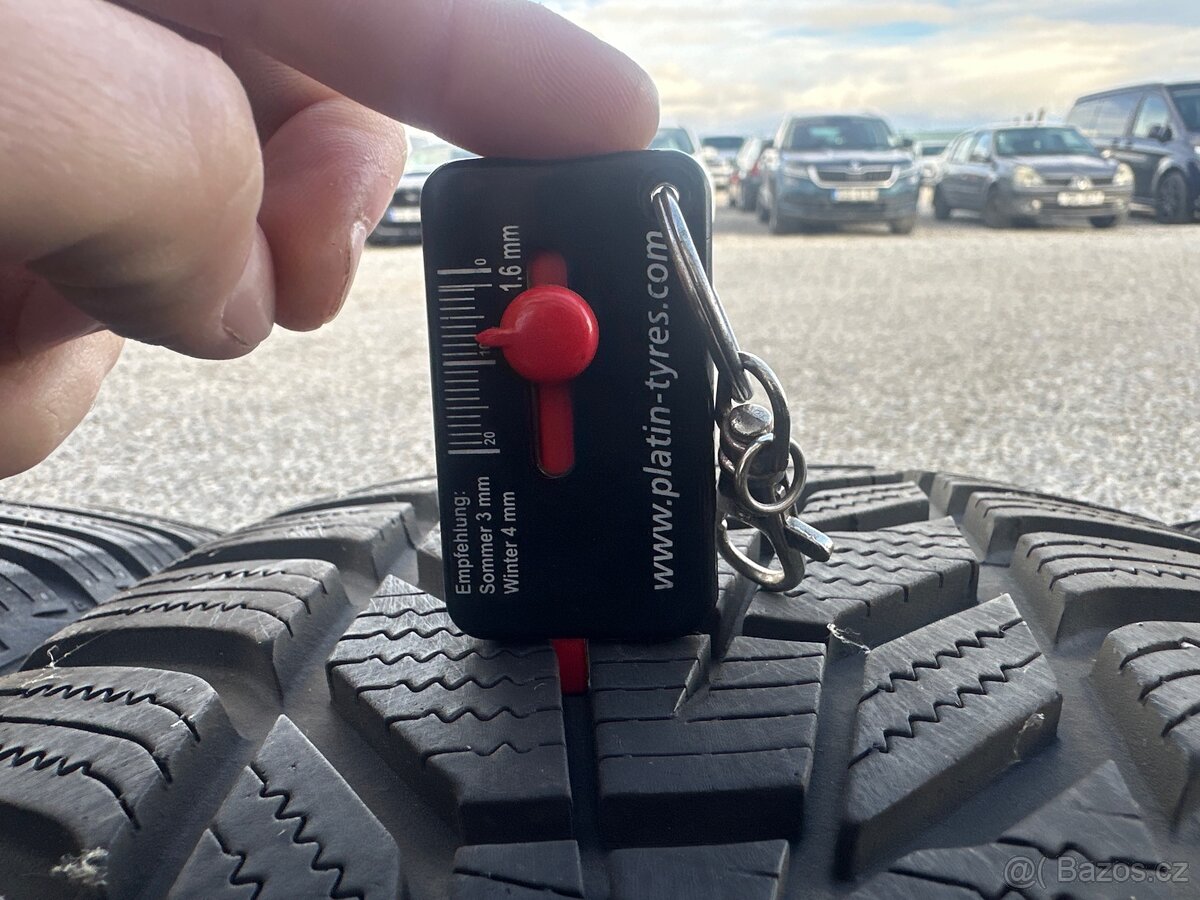 Zimní pneu Hankook Winter iCept 225/40 R19 - 6