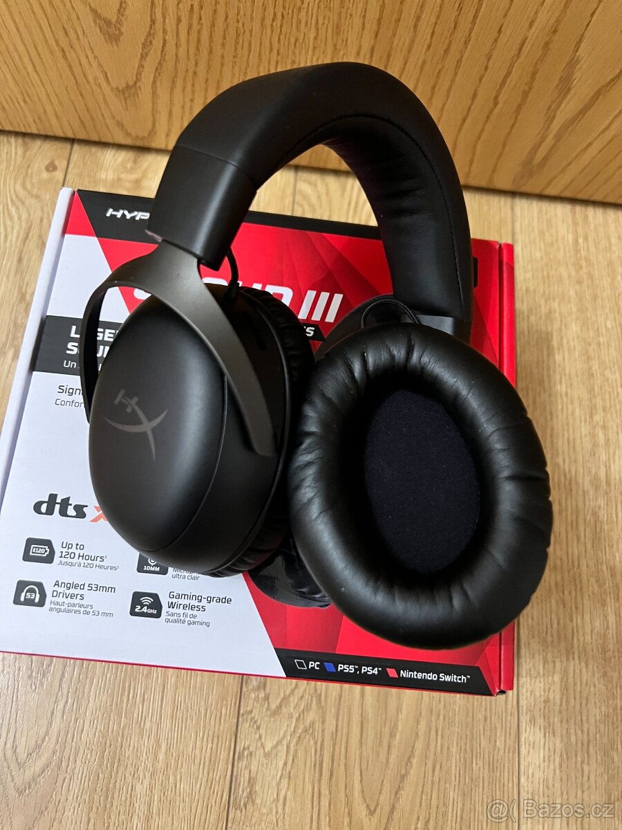 Herní sluchátka HyperX Cloud III Wireless Black - 6