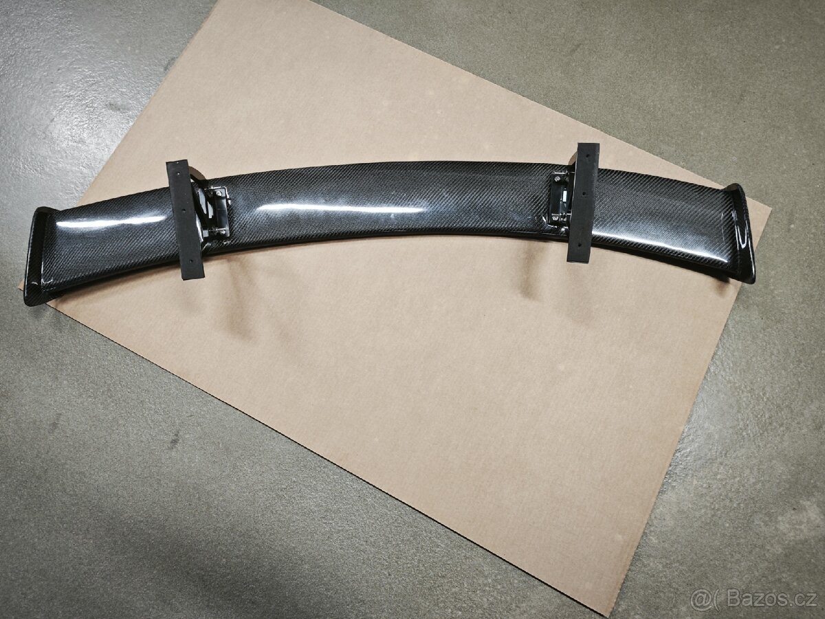 Zadní křídlo Black series - 6