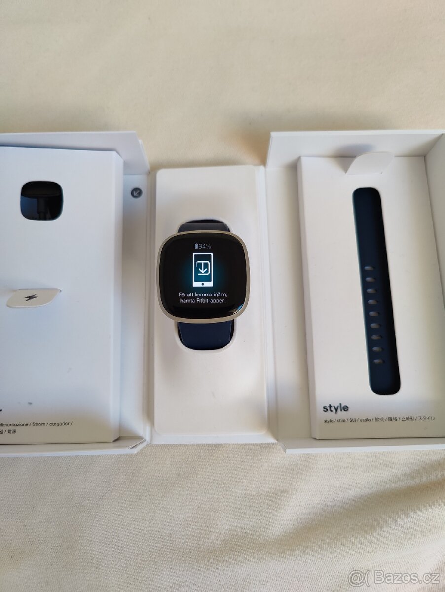 Chytré hodinky Fitbit Versa 3 - 6