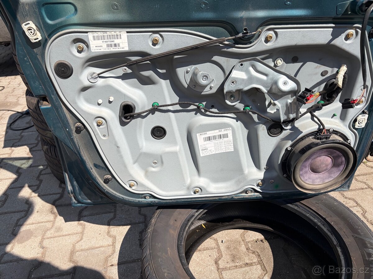 Dveře VW Touran 1T1 - 6