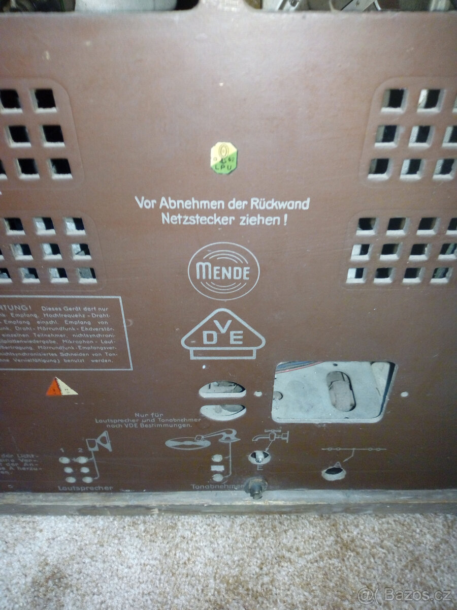 Lampové rádio Mende - 6