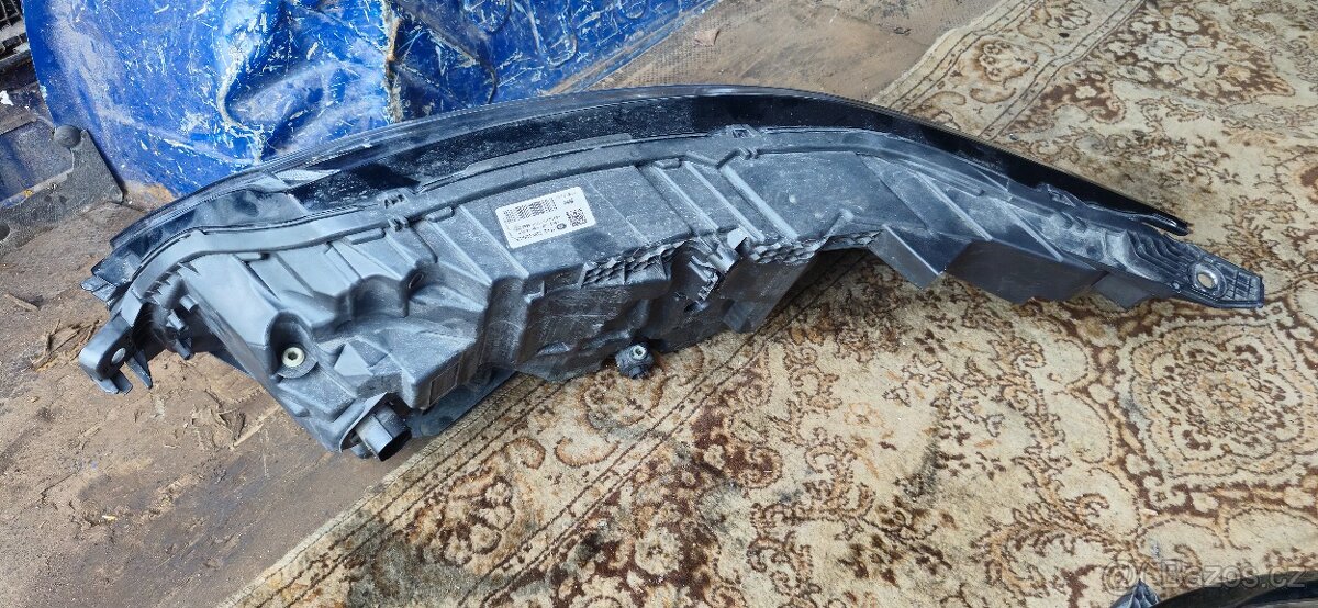 Leve prave svetlo full led range rover velar l560 - 6