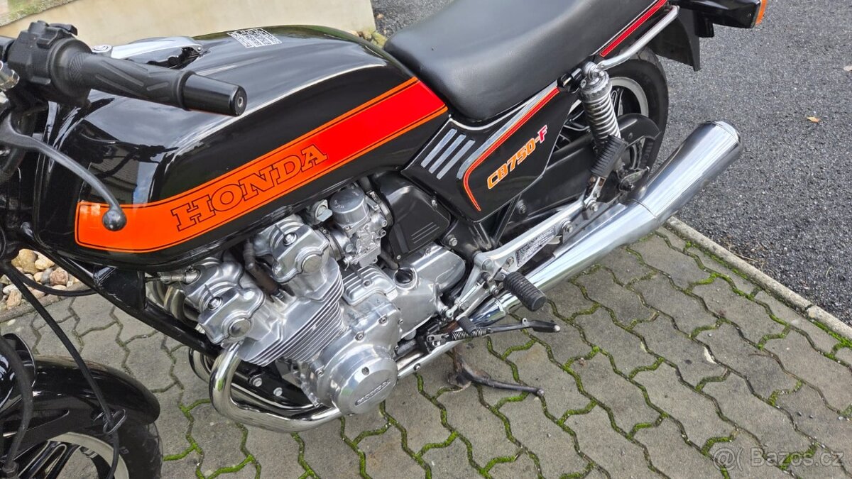 Honda CB 750 F - 6