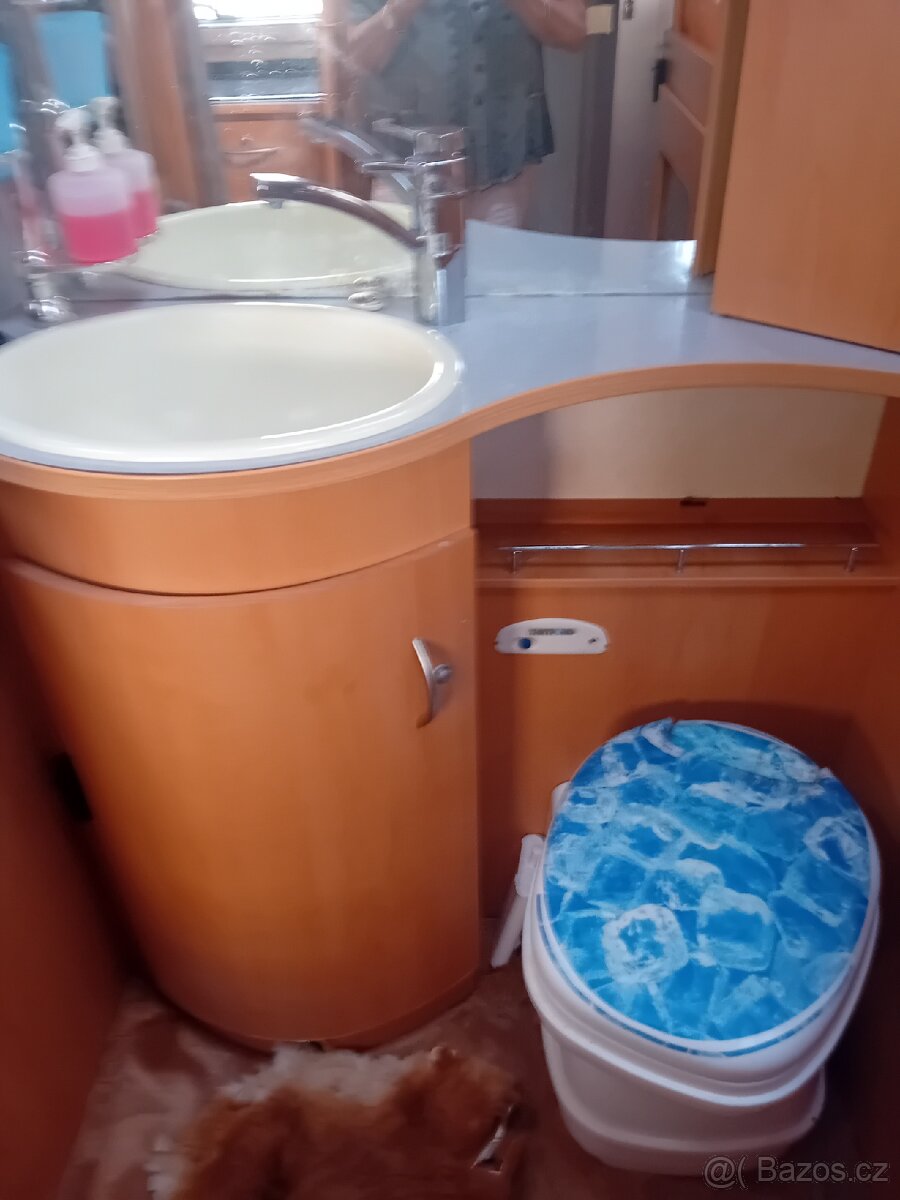 Pěkné rodinné obytné auto - 6