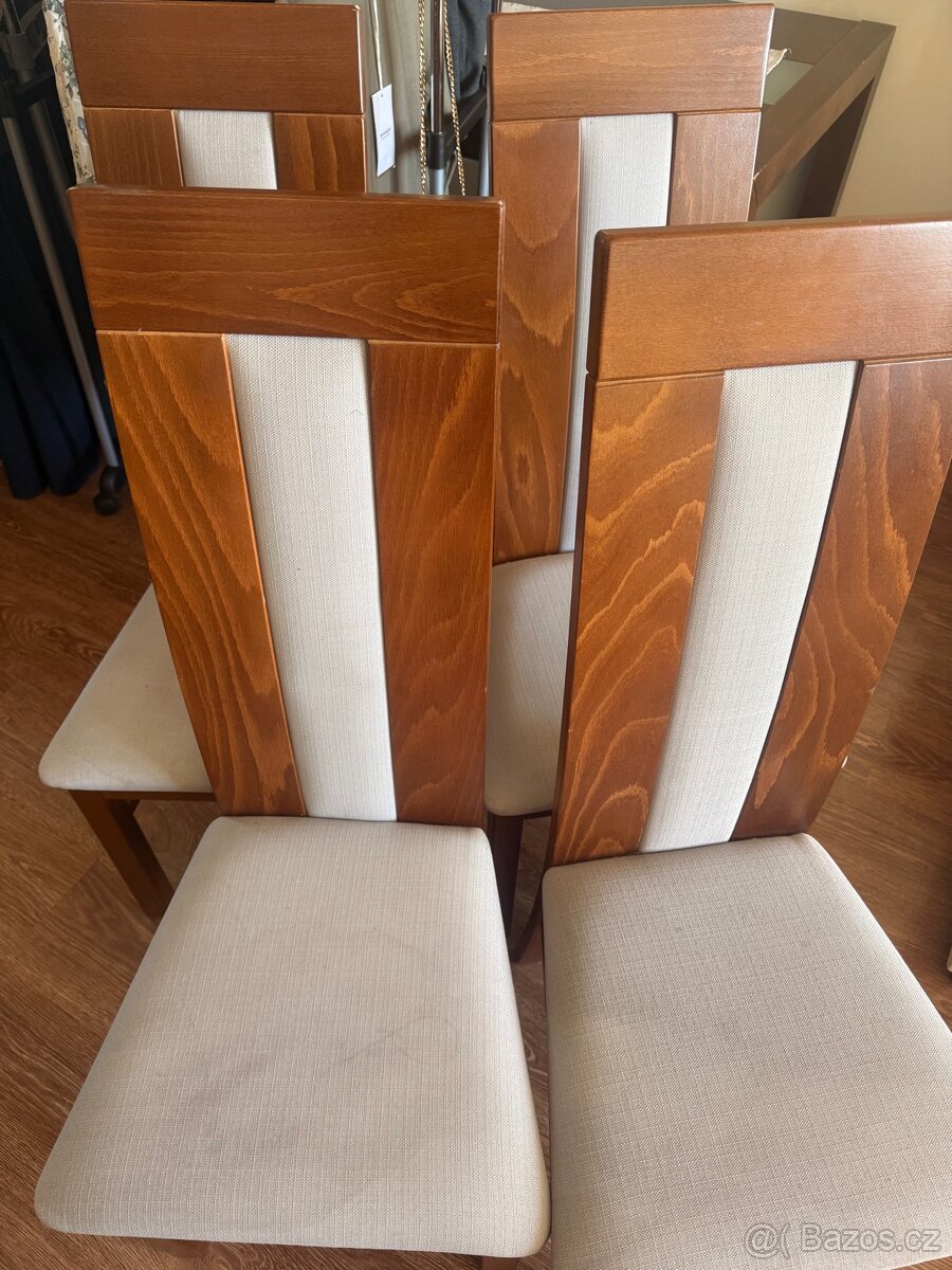 Jídelní stůl se židlemi - 6