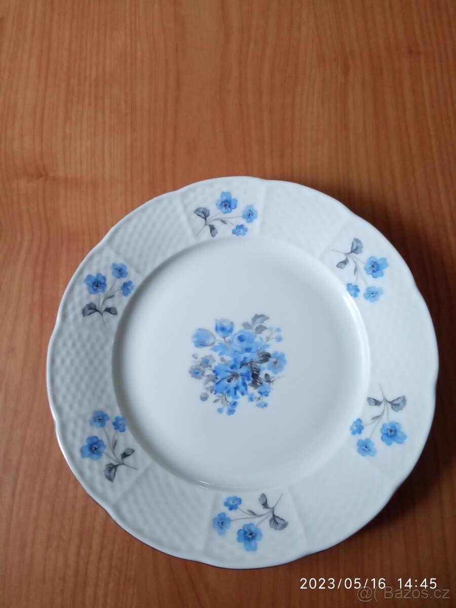 Mix talířů porcelánových, made in Czechoslovakia, 5ks - 6