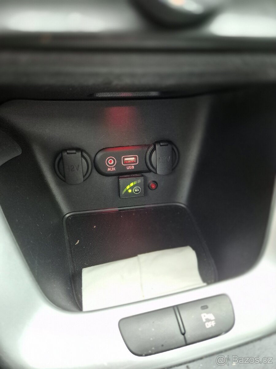 Kia Ceed, benzin-LPG, r.v. 2016, najeto 105tis - bazary NE - 6