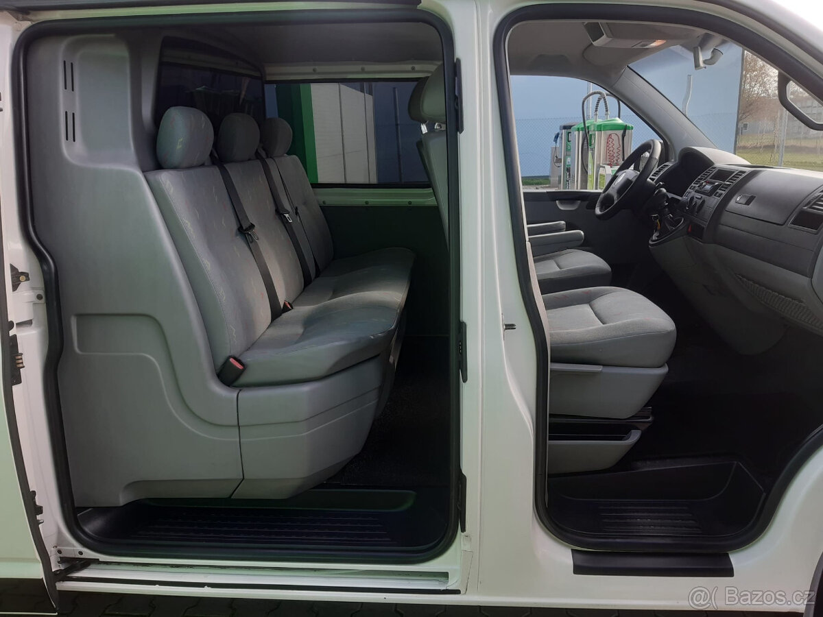 VW Transporter T5, 1,9tdi 63kw, r.v:2004, 5míst - 6