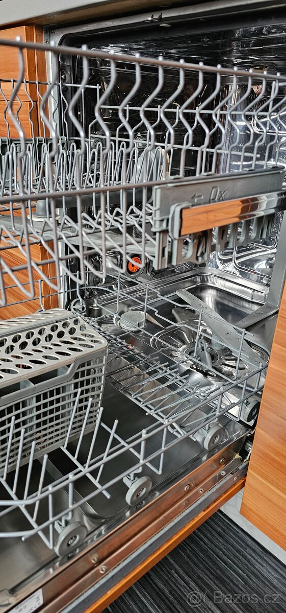 Vestavěná Myčka nádobí Electrolux - 6