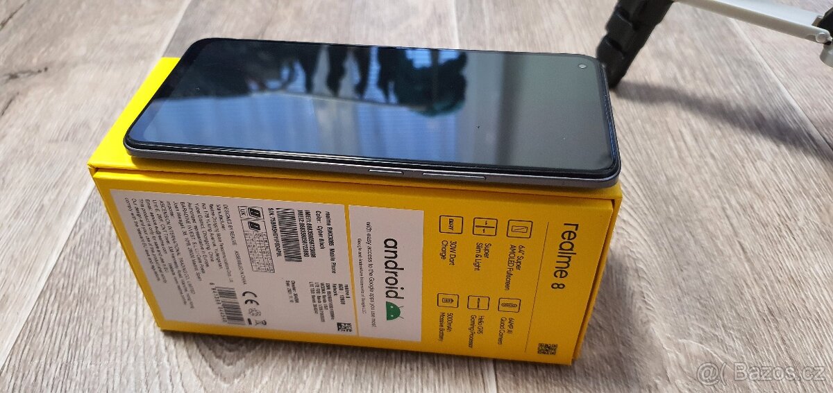 Prodám Realme 8 (6/128GB) - 6