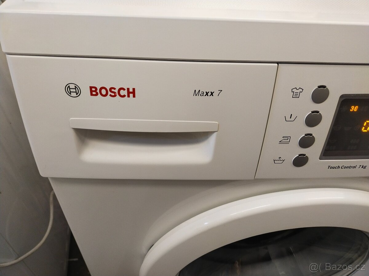Prodám dig.pracku zn.Bosch na 7 kg---Dovezu - 6