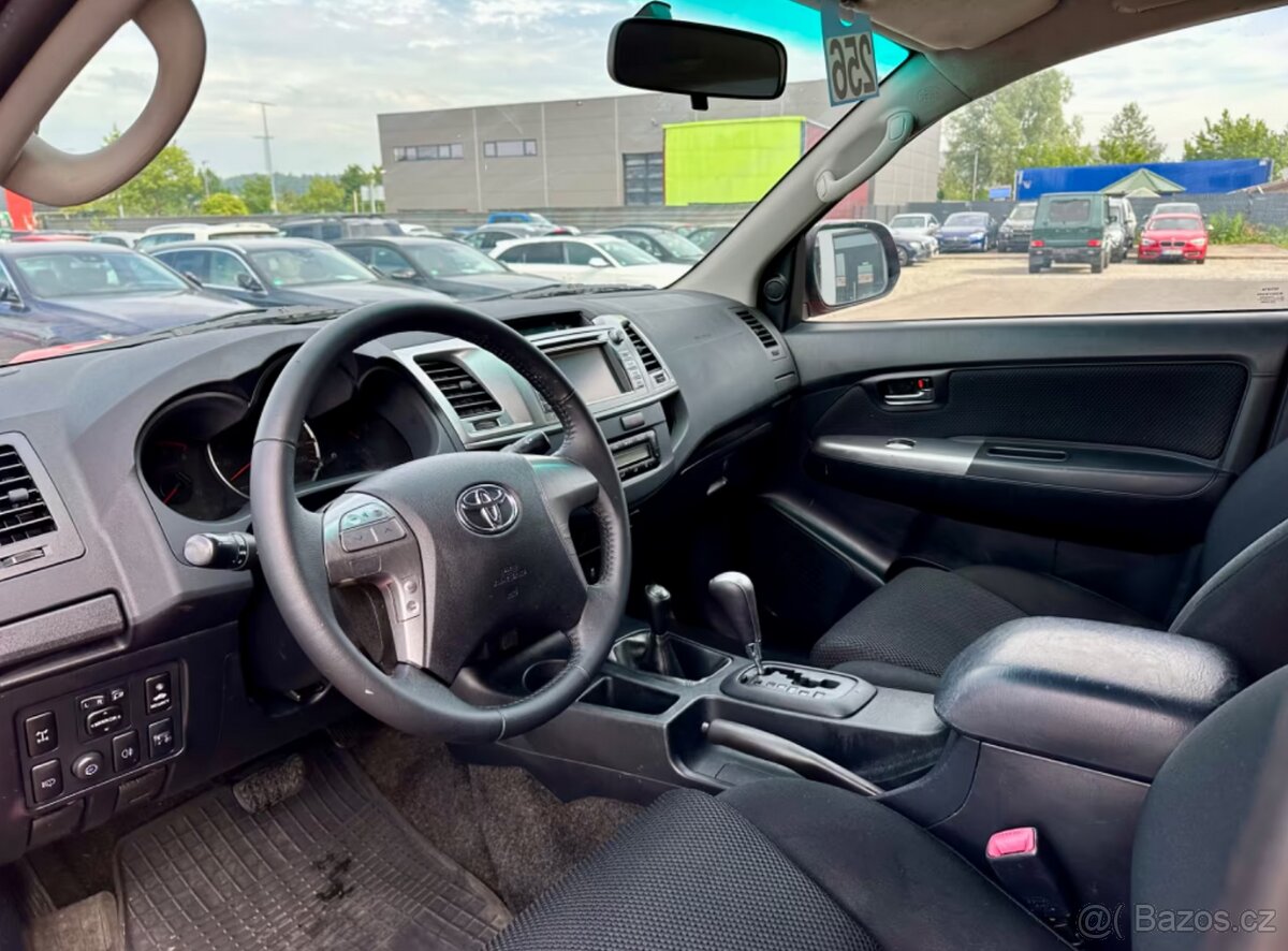 Toyota Hilux 3,0 D4-D Double Cab 4x4 AUT. 126kw - 6