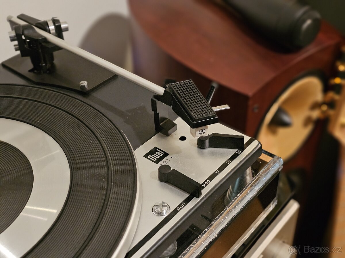 Gramofon Dual v zakázkové úpravĕ 33/45/78 - 6