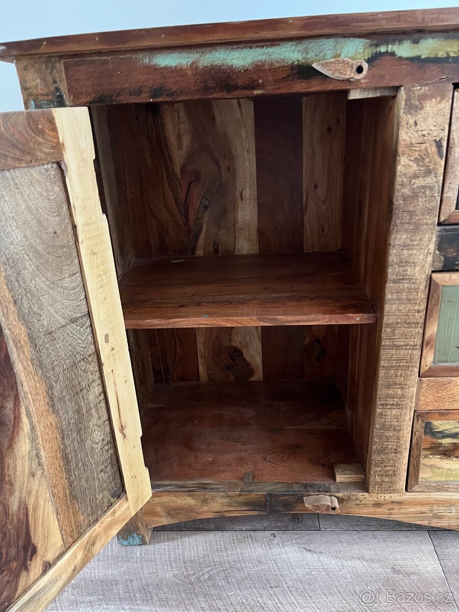 Rustikální komoda - 6