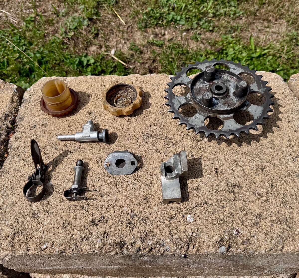 Jawa 50 Jawetta, Stadion - díly - 6