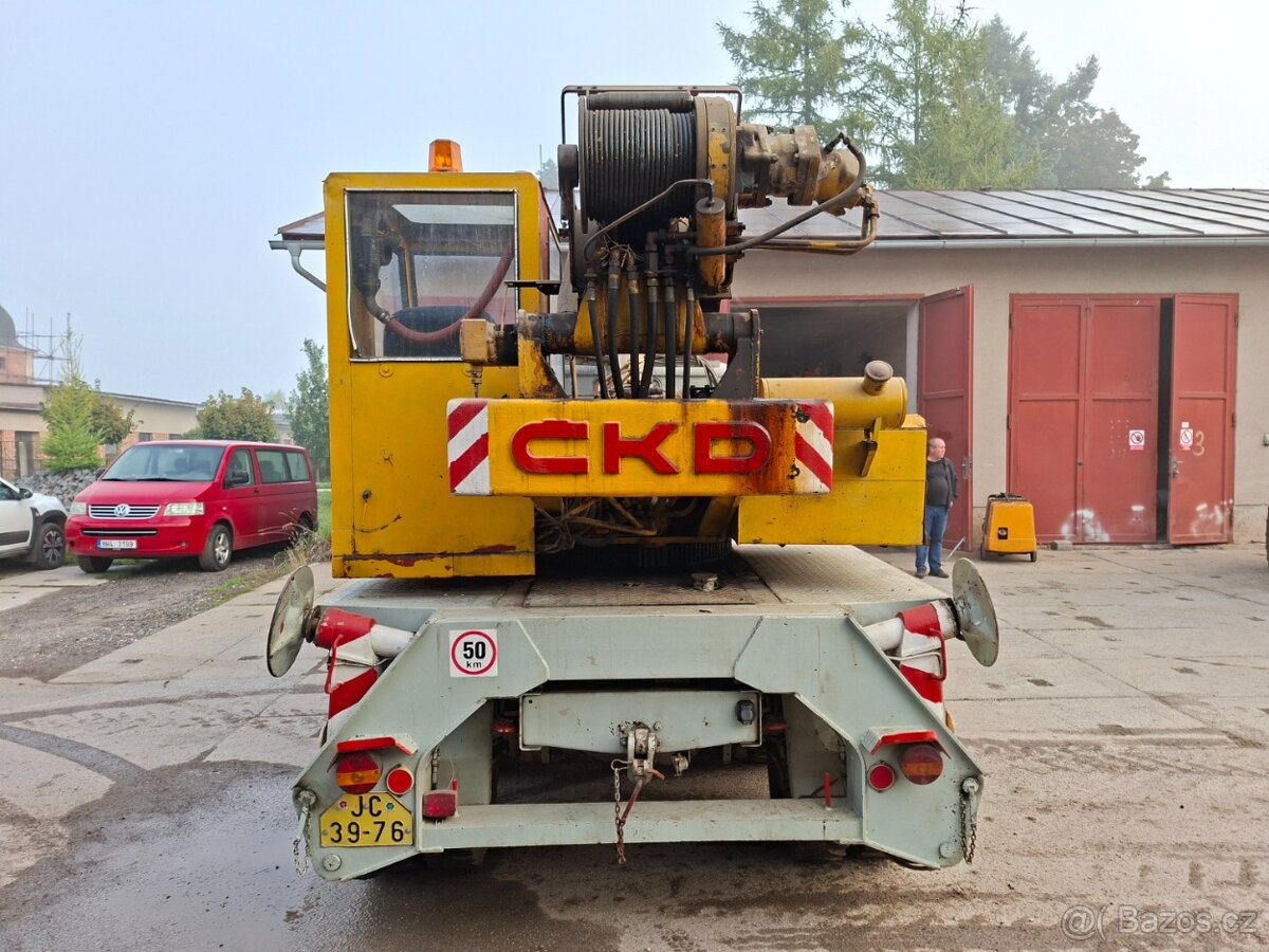 PRAGA V3S 6X6 ČKD AD 080 - 6