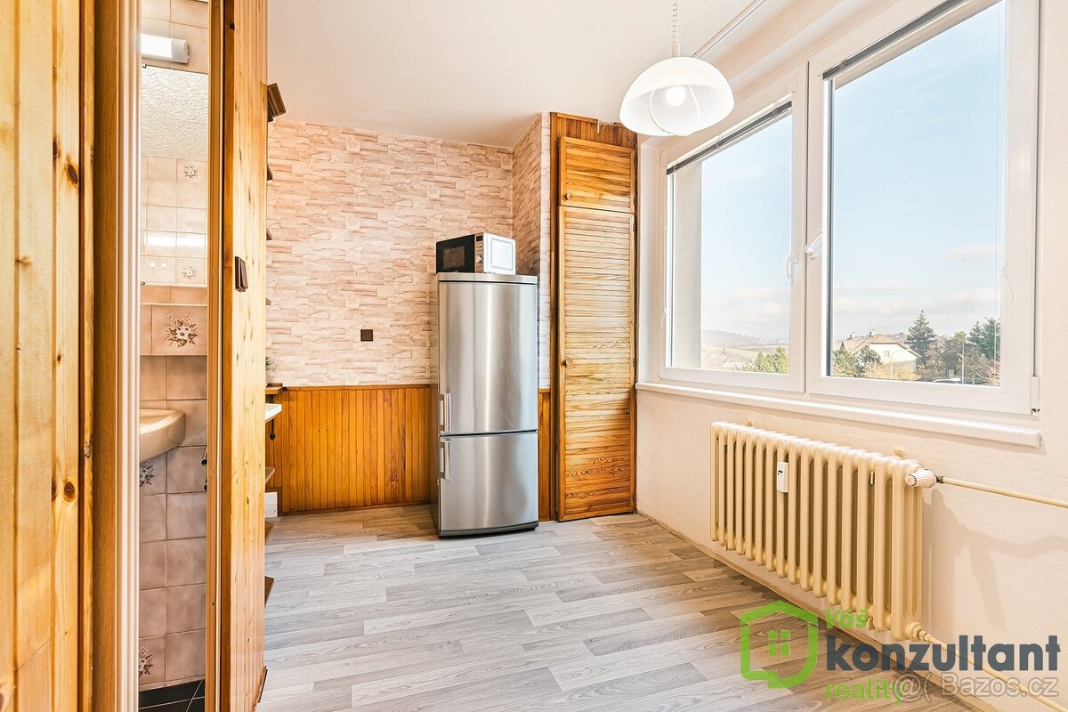 Pronájem bytu 2+1 s lodžií a sklepem, ev.č. 00925 - 6