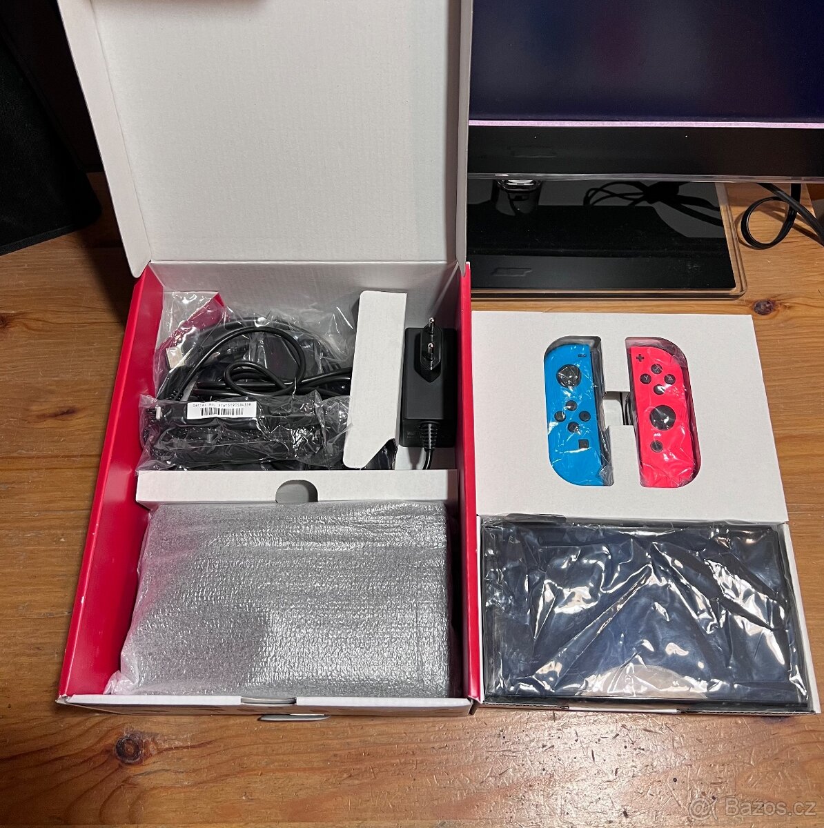 Nintendo Switch OLED Neon Blue & Red komplet TOP stav - 6